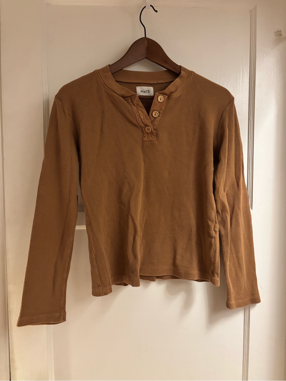 MATE the Label Long-Sleeve thermal Henley in Tan